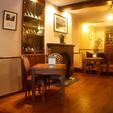 Kings Head Inn, Warwick-2
